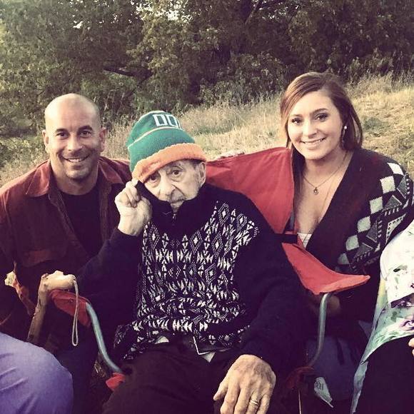 Meet your Posher, Alyssa - Picture 1 of 1